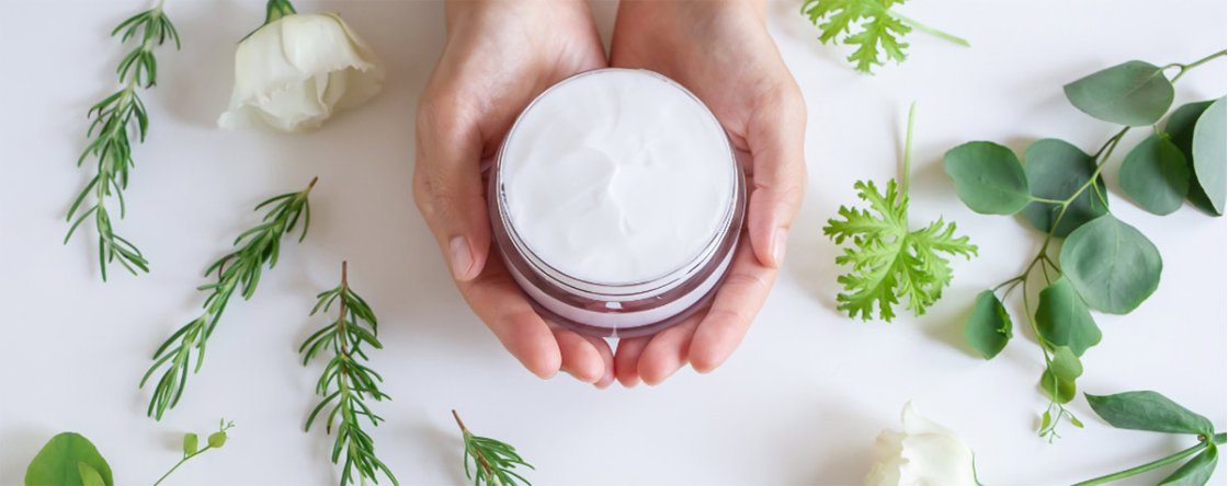Le migliori creme idratanti per pelli grasse: i nostri consigli