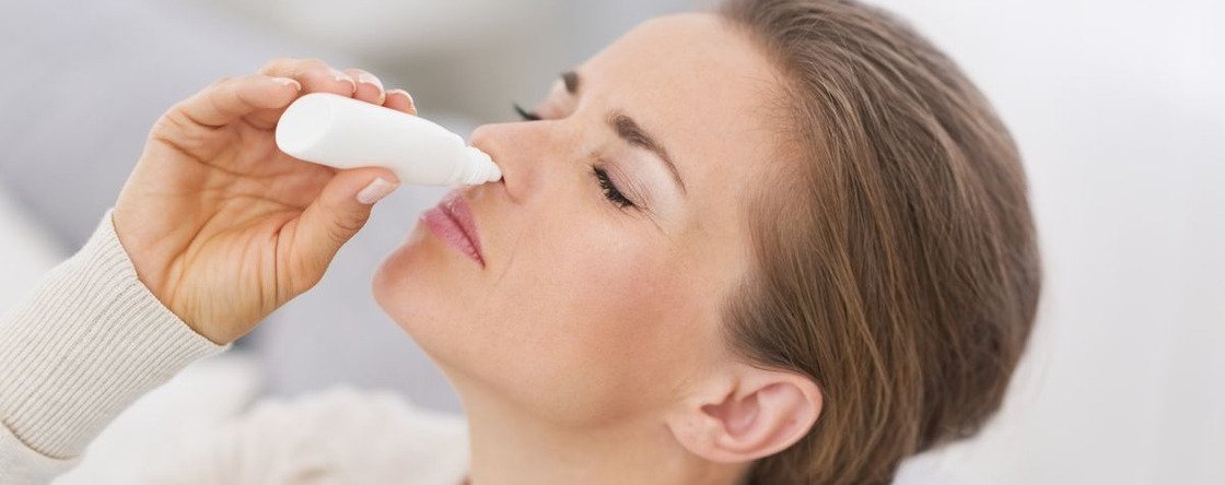 Doccia nasale: quali sono i benefici e come si fa correttamente