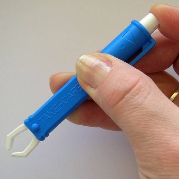 Farmacare Pinzetta Togli Zecche In Blister Singolo