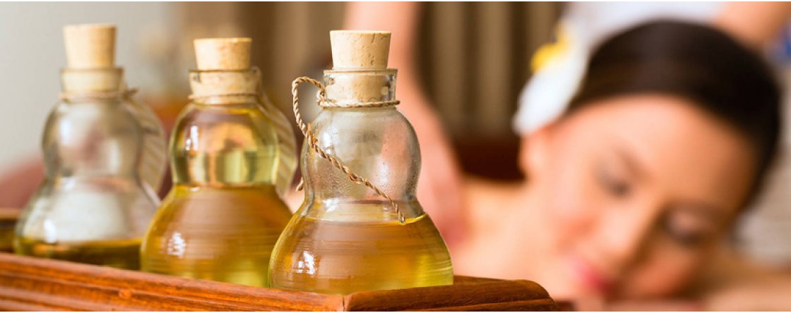 Sfrutta l’arte del massaggio e dell’aromaterapia per combattere lo stress!