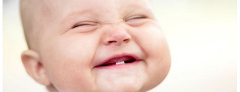 Come alleviare i dolori da dentizione nei neonati Come alleviare i dolori da dentizione nei neonati
