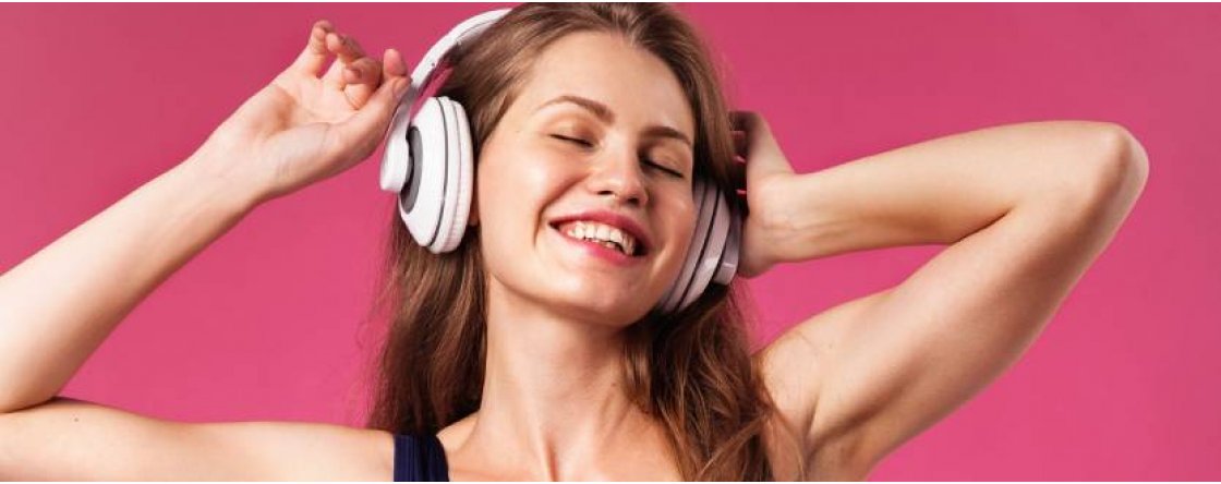 Auricolari e cuffie: danneggiano l'udito?