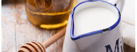 Funziona il latte e miele per il mal di gola? Funziona il latte e miele per il mal di gola?