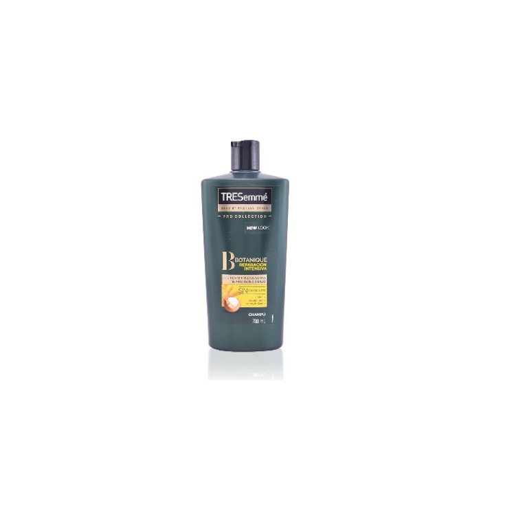 Tresemm&eacute; Shampoo Botanique Macadamia & Wheat 700ml