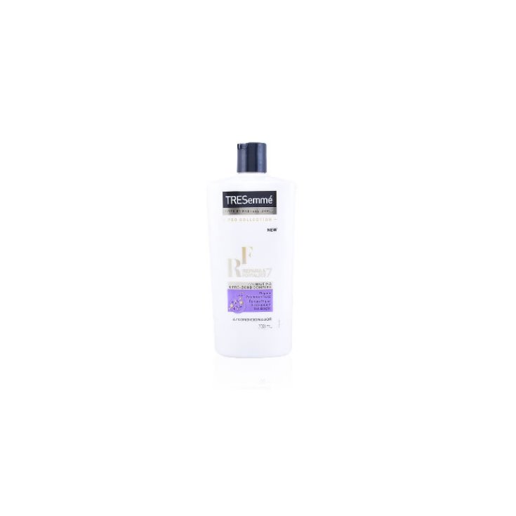 Tresemm&eacute; Repair & Protect Conditioner 7 700ml